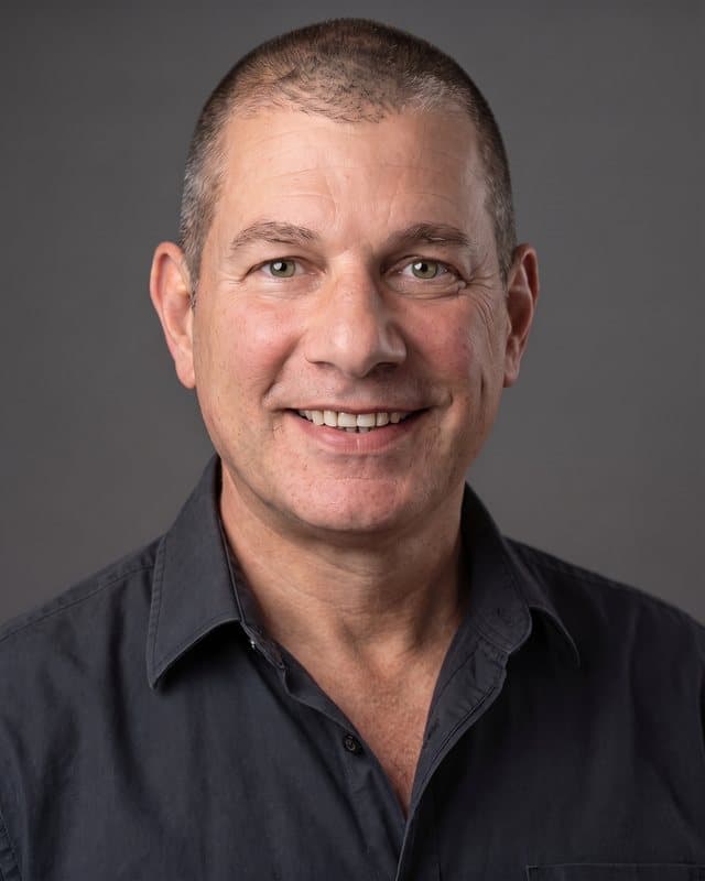 Elliot Rose